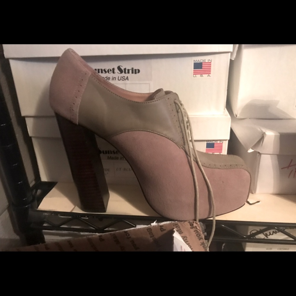 Wonderful Platforms Taupe Color Size 9-9 1/2 - image 1